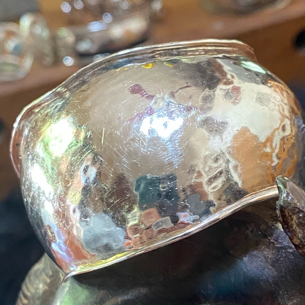 SILPADA LIVE LARGE CUFF
GORGEOUS